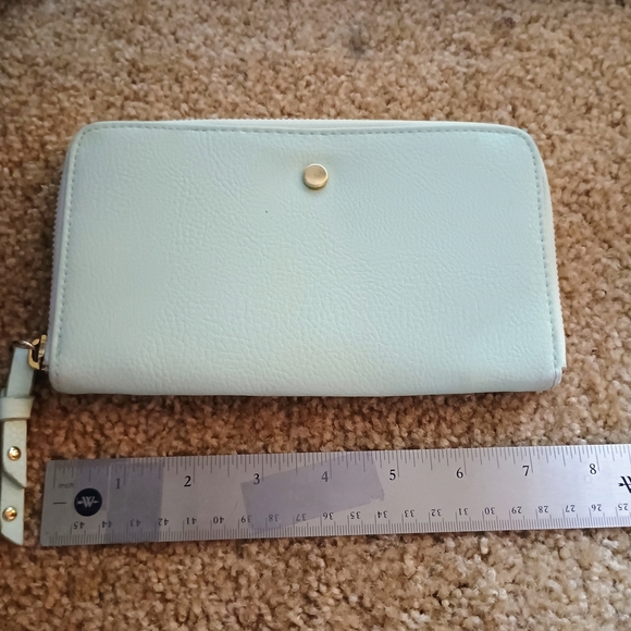 Mint Green Women's Wallet - Picture 1 of 4
